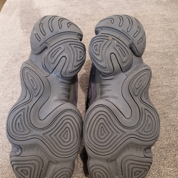 ❌S O L D ❌ Yeezy 500 Utility Black - Picture 3 of 7